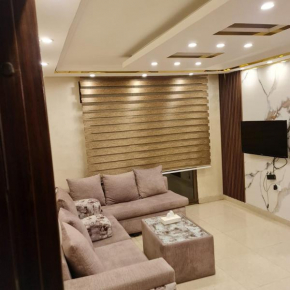 Quadro apartment